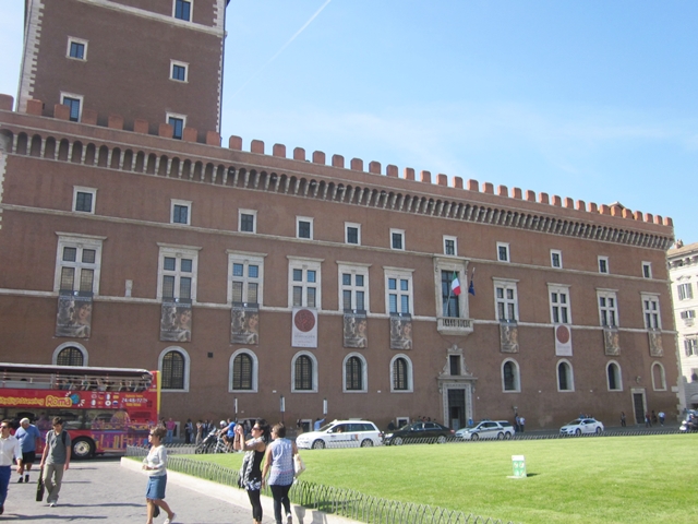 0360 Palace of Venice